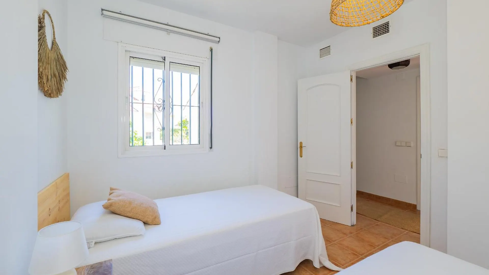 Cubo'S Townhouse Sierrezuela Villa Fuengirola 0*,  Spain