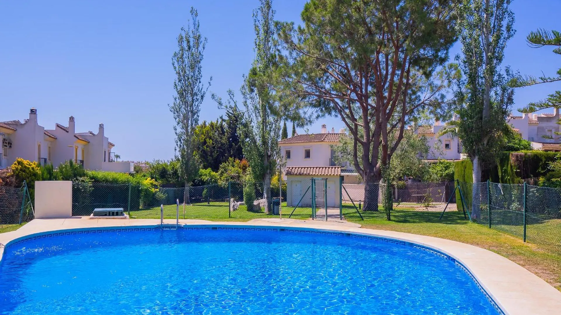 Holiday home Cubo'S Townhouse Sierrezuela Villa Fuengirola Spain